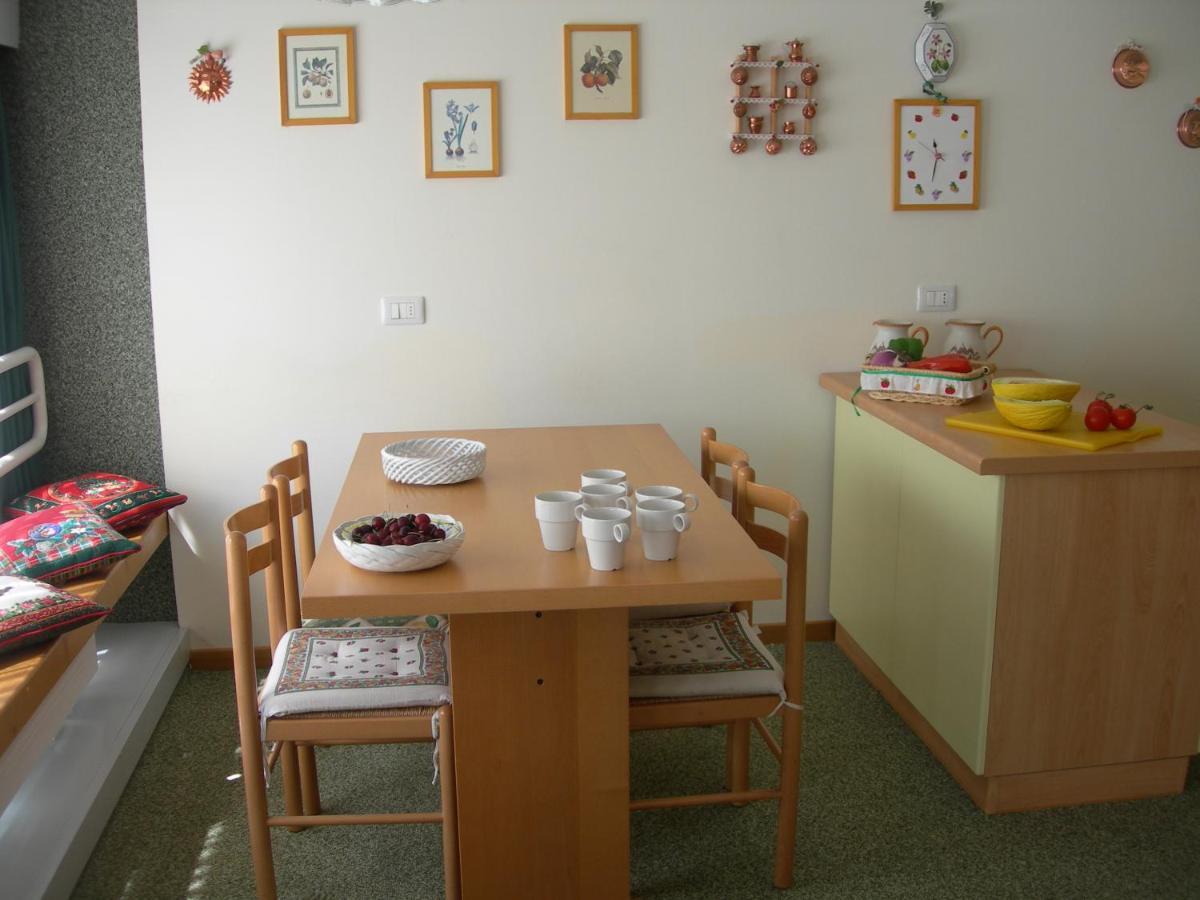 Appartamenti Vacanze Casa -Residence Albare - Check In Vacanze Casa - Marilleva 900 מראה חיצוני תמונה